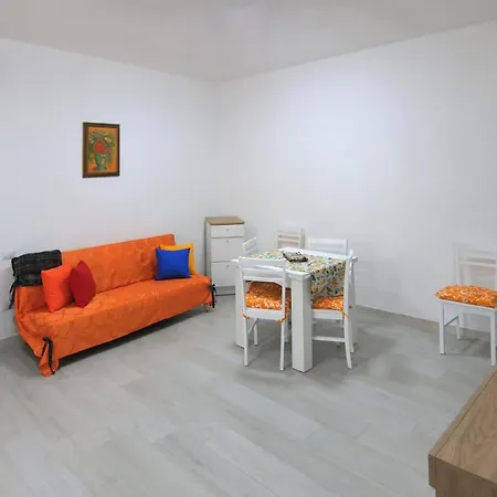 Apartment Kiristeva Casa Vacanze Centro Storico Sardegna Per Turismo Lavoro O Studio